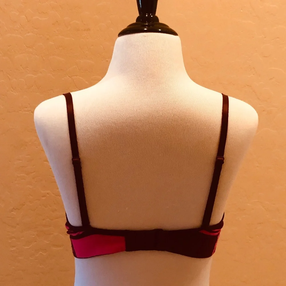PINK VICTORIA'S SECRET BRA - Picture 2 of 2